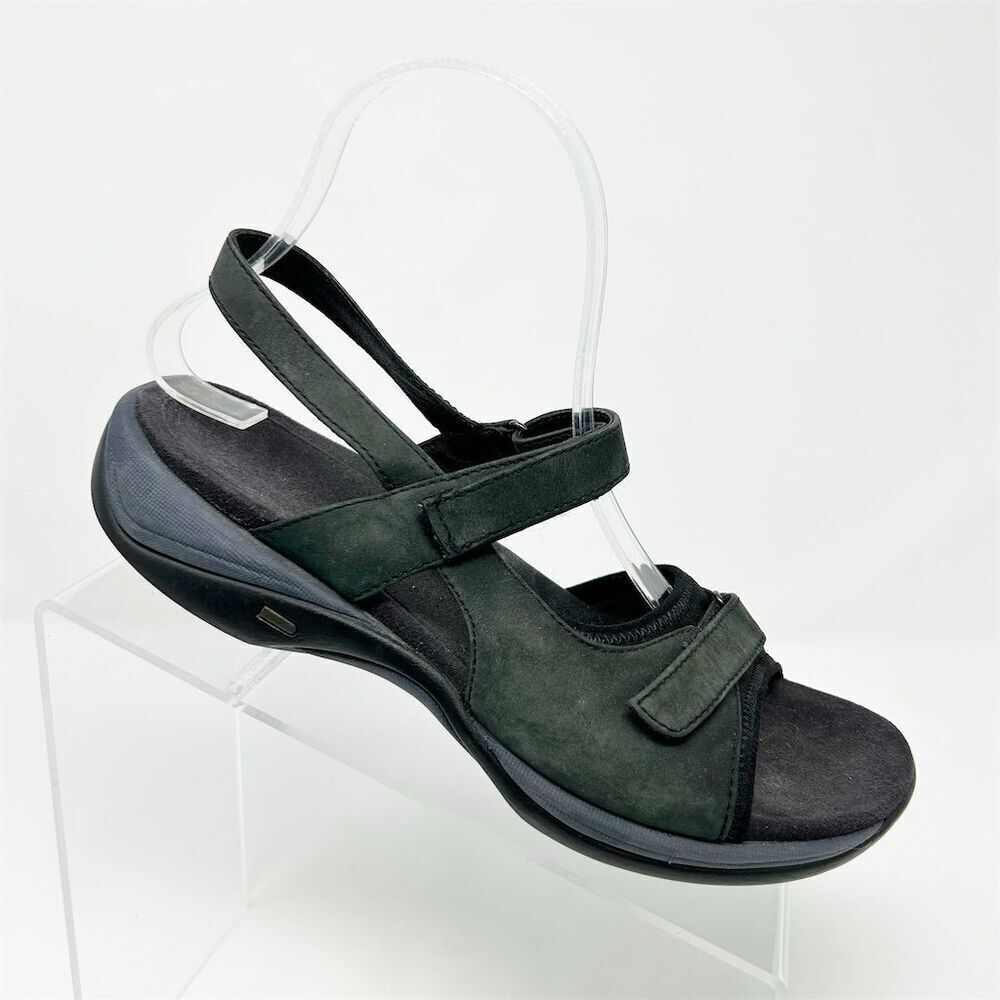 Clarks Black Leather Sporty Slingback Sandals Size 7.5M Casual Adjustable Strap